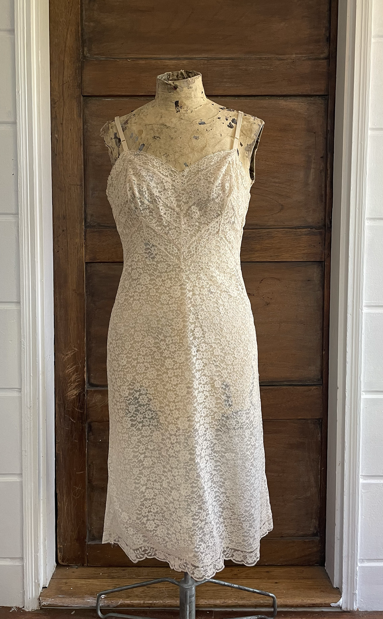 1950s Van Raalte Lace Slip