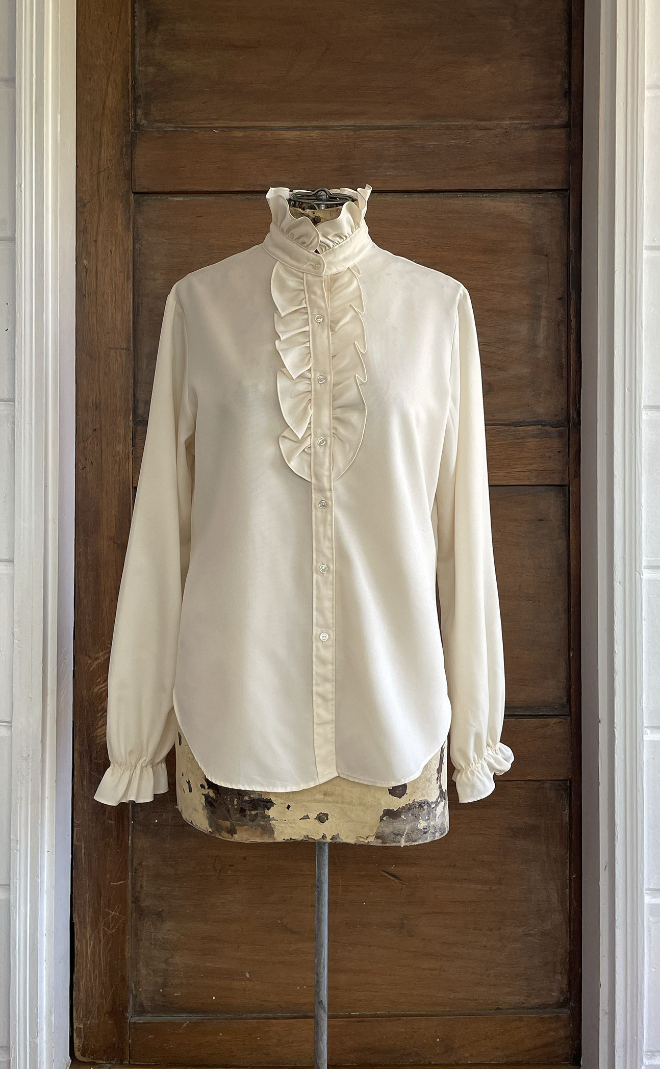 1970s Ruffle Collar Blouse