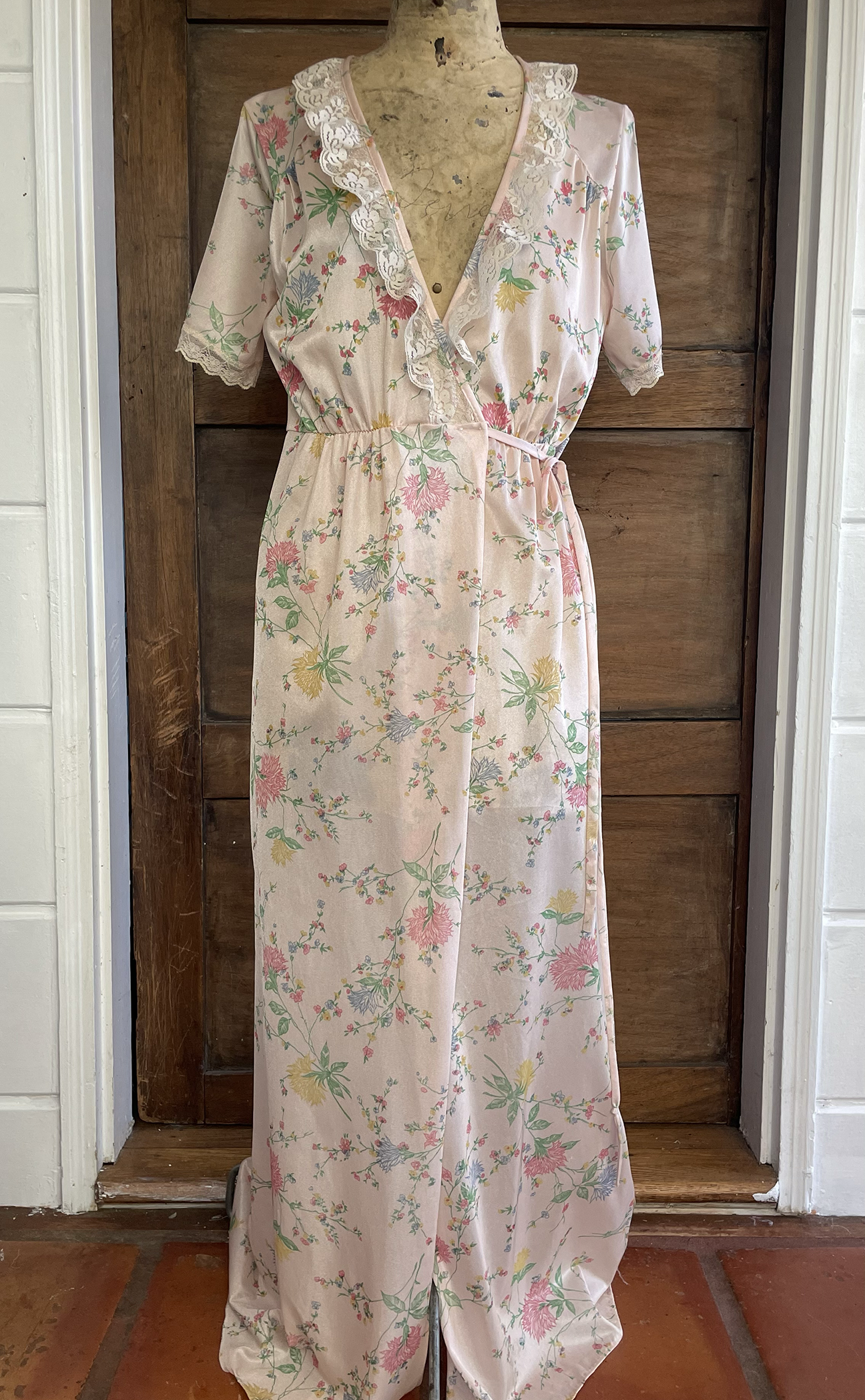 1970s Floral Peignoir