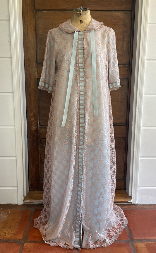 1960s Lace Peignoir