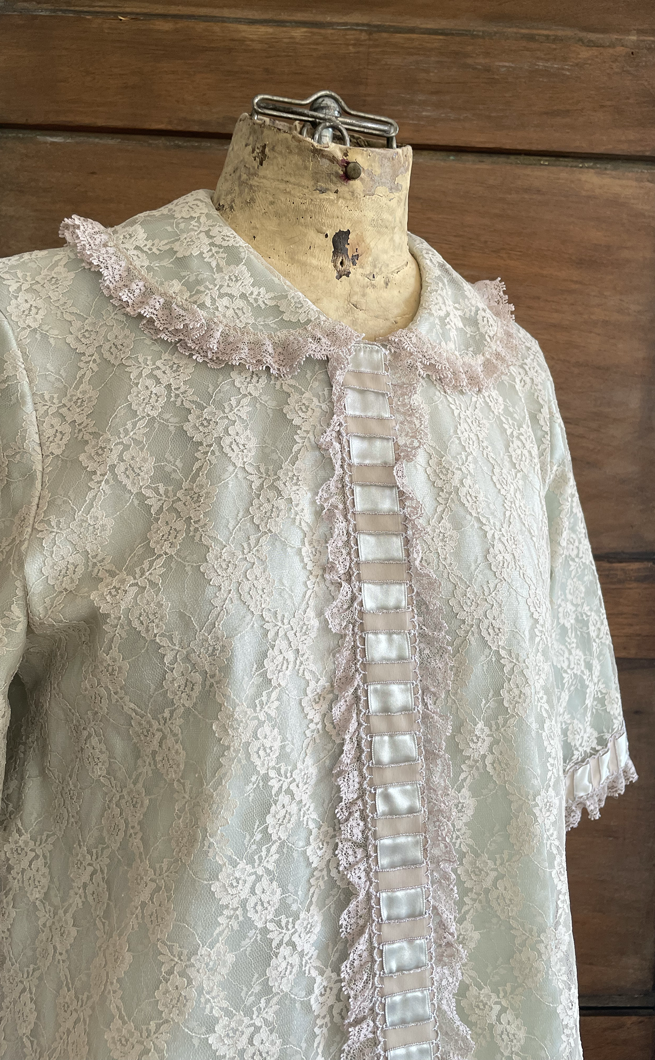 1960s Lace Bed Jacket